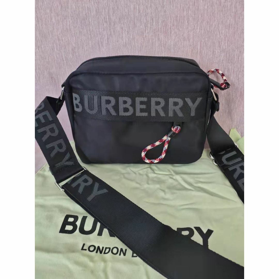 BURBERRY - 美品☆Burberry ナイロン ショルダーバッグの通販 by