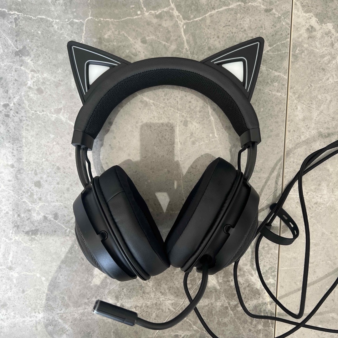 Razer(レイザー)の☆ Razer KRAKEN KITTY BLACK Raser☆ スマホ/家電/カメラのオーディオ機器(ヘッドフォン/イヤフォン)の商品写真