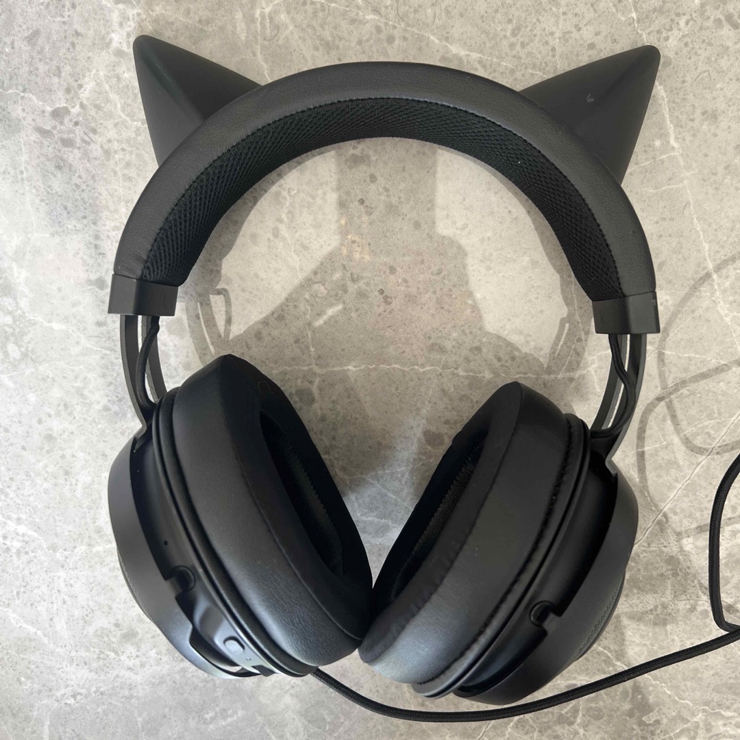 Razer(レイザー)の☆ Razer KRAKEN KITTY BLACK Raser☆ スマホ/家電/カメラのオーディオ機器(ヘッドフォン/イヤフォン)の商品写真