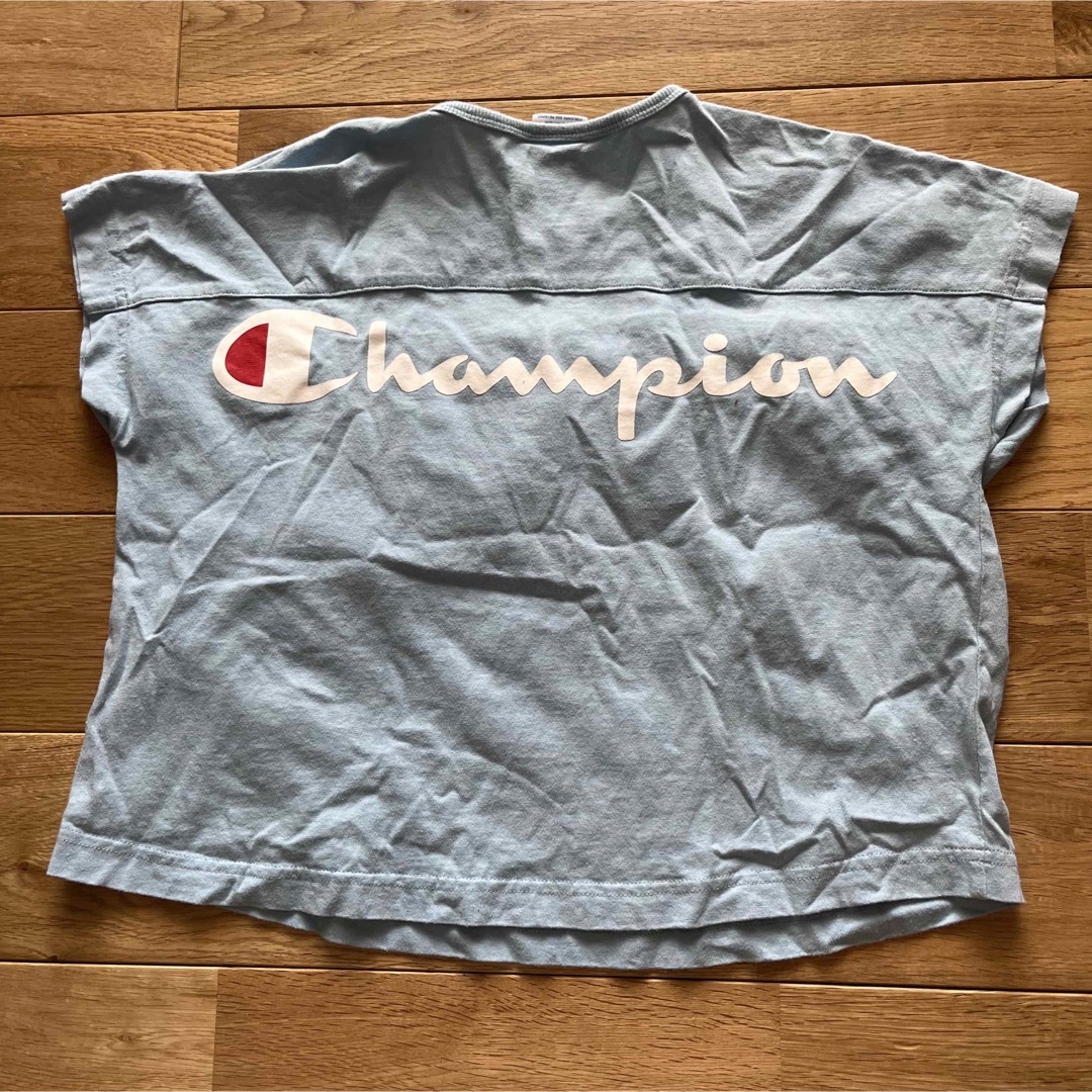 Champion(チャンピオン)の半袖Tシャツ チャンピオン 子供服 サイズ１３０ キッズ/ベビー/マタニティのキッズ服女の子用(90cm~)(Tシャツ/カットソー)の商品写真