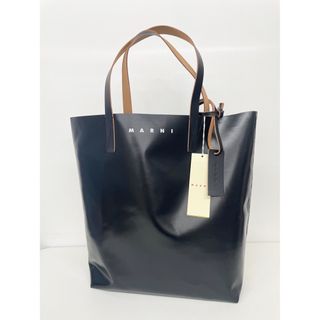 マルニ(Marni)のMARNI マルニ トートバッグ SHMQ000A11 P5066 花柄 黒(トートバッグ)