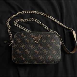 ゲス(GUESS)のGUESS ゲス NOELLE Crossbody Camera Bag (ショルダーバッグ)