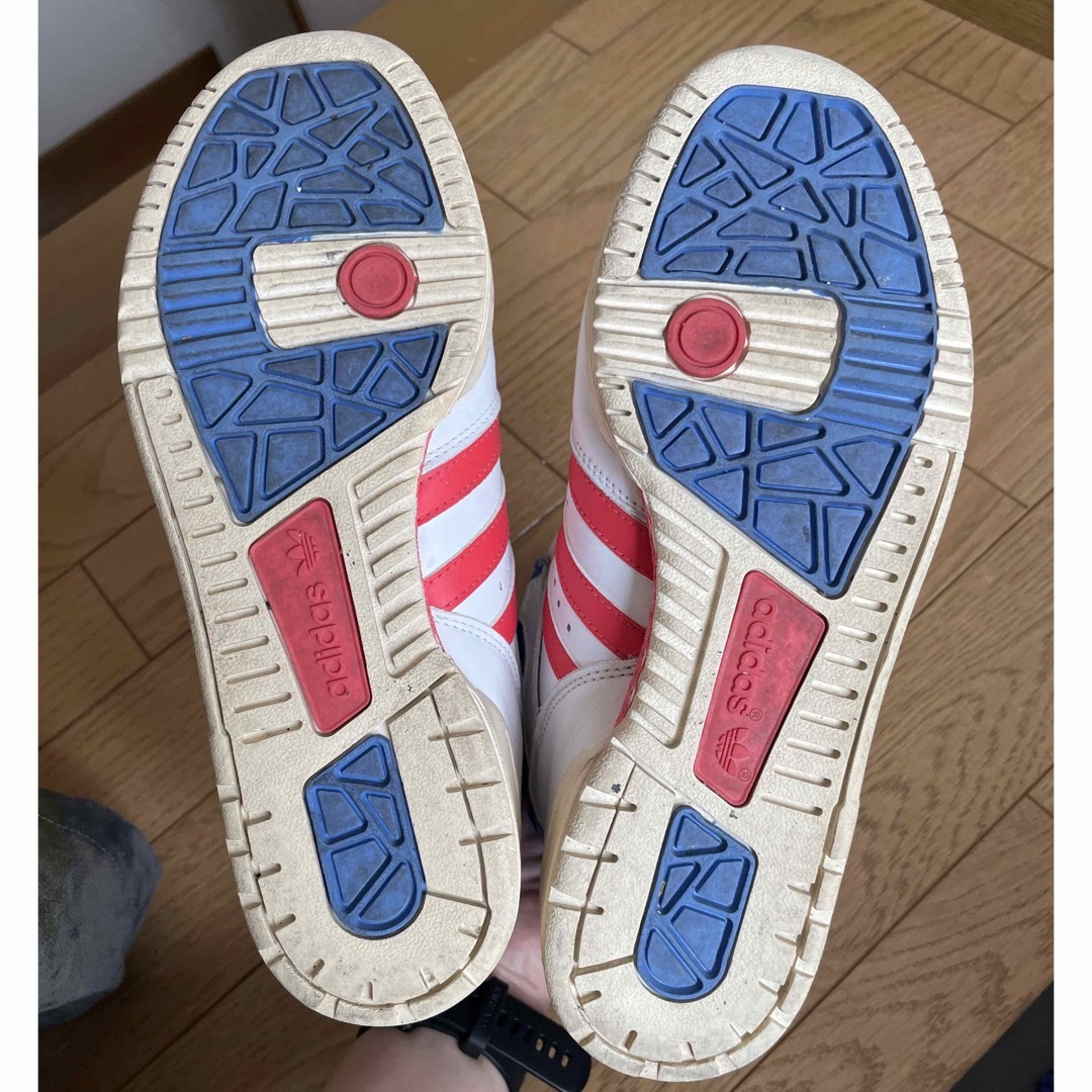 Originals（adidas）(オリジナルス)のadidas⭐️定価：11000円　スニーカー　23.５㎝ レディースの靴/シューズ(スニーカー)の商品写真