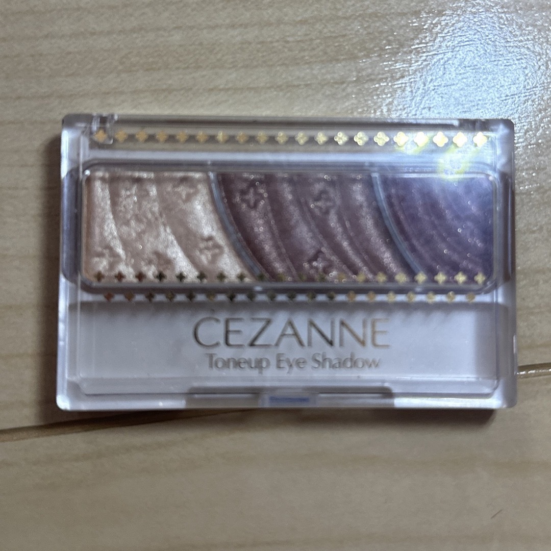 CEZANNE（セザンヌ化粧品）(セザンヌケショウヒン)のセザンヌ　トーンアップアイシャドウ07 コスメ/美容のベースメイク/化粧品(アイシャドウ)の商品写真