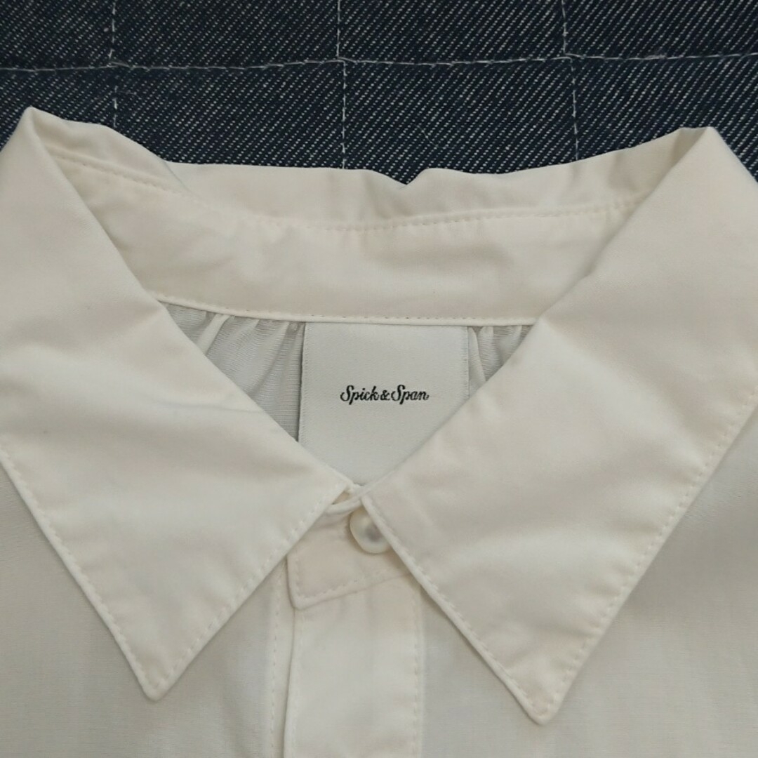 Spick & Span(スピックアンドスパン)のSpick&Span スピックアンドスパン パールボタン ドルマンスリーブシャツ レディースのトップス(シャツ/ブラウス(長袖/七分))の商品写真