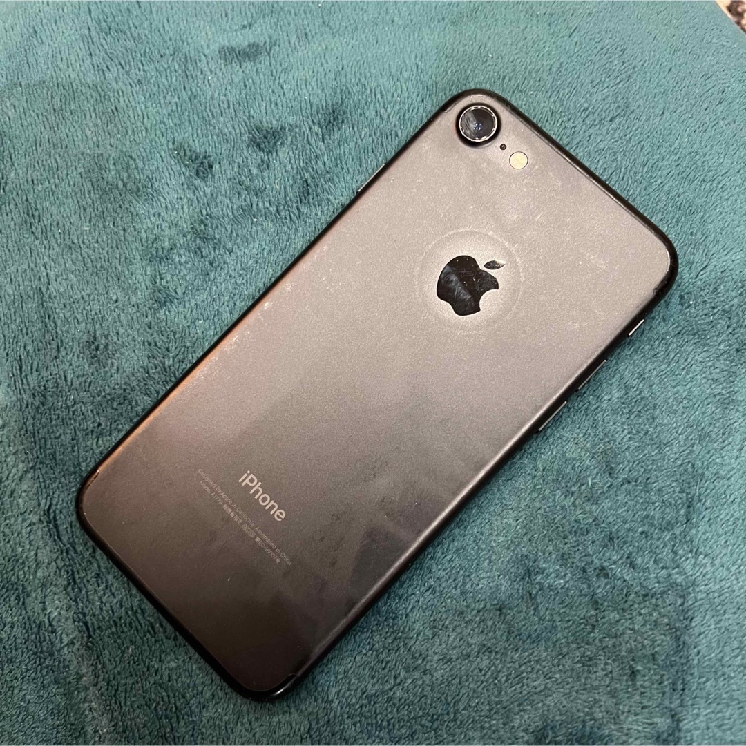 iPhone7 JETBLACK ジャンク品