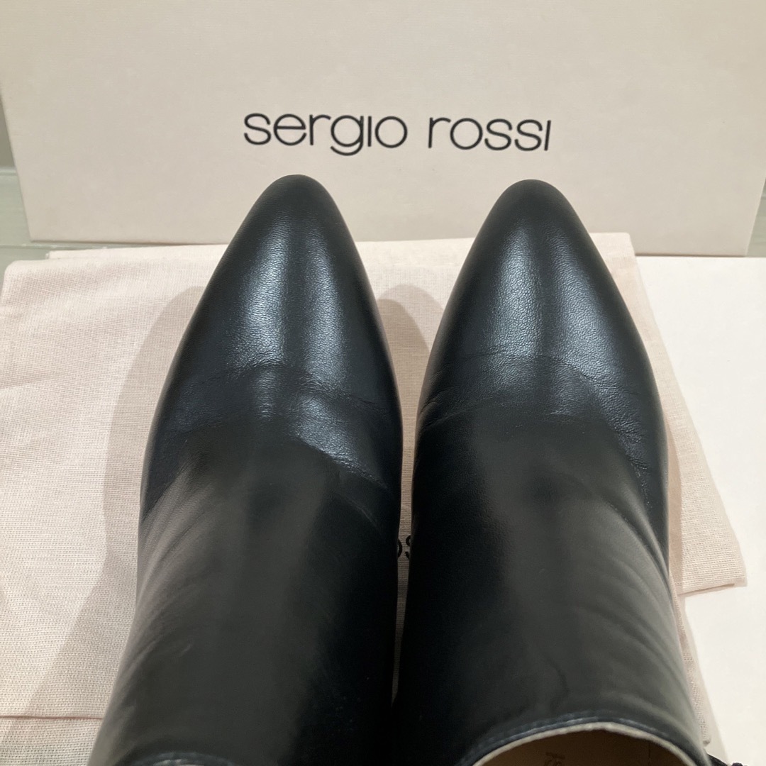 Sergio Rossi(セルジオロッシ)の新品試着のみ セルジオロッシ 36.5 ショート ブーツ 黒 レディースの靴/シューズ(ブーツ)の商品写真