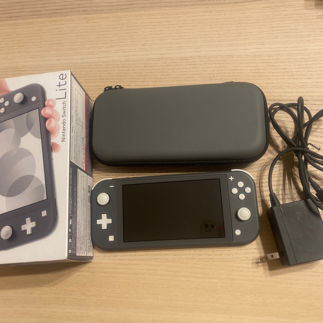 Nintendo Switch - Nintendo Switch Liteグレー +ハードケース付きの ...