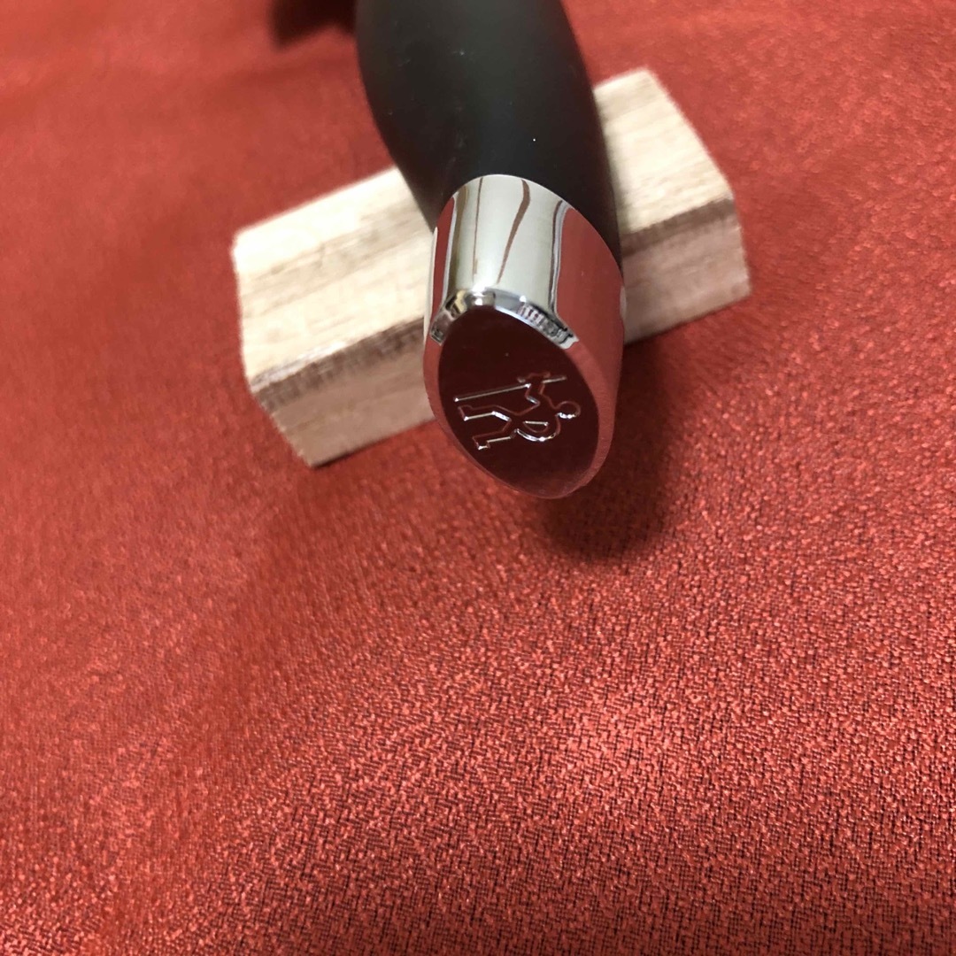 Zwilling J.A. Henckels(ツヴィリングジェイエーヘンケルス)の【開封未使用】ヘンケルス　IHスタイル三徳包丁180（その3） インテリア/住まい/日用品のキッチン/食器(調理道具/製菓道具)の商品写真