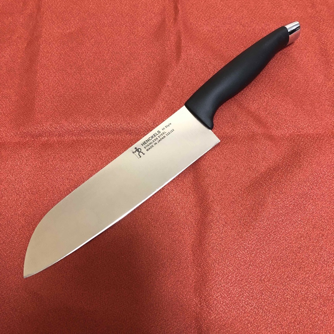 Zwilling J.A. Henckels(ツヴィリングジェイエーヘンケルス)の【開封未使用】ヘンケルス　IHスタイル三徳包丁180（その3） インテリア/住まい/日用品のキッチン/食器(調理道具/製菓道具)の商品写真