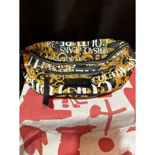 ヴェルサーチ(VERSACE)のVERSACE  ボディバッグ　バロック(ボディーバッグ)