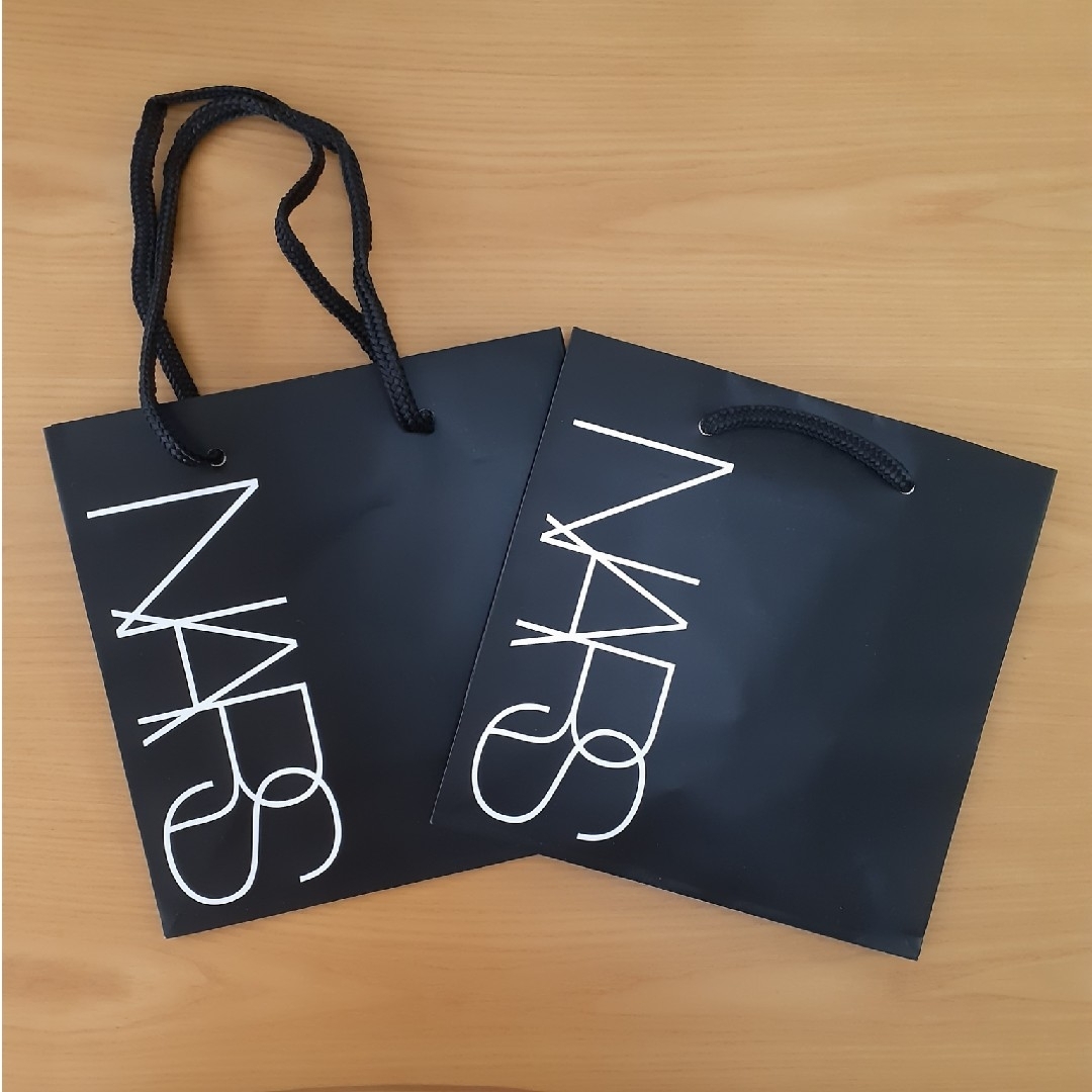 NARS(ナーズ)の★ゆず様専用★　　NARS　ショップ袋 レディースのバッグ(ショップ袋)の商品写真