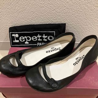 レペット(repetto)の新品試着のみ レア レペット  黒 37.5 ストラップ (バレエシューズ)