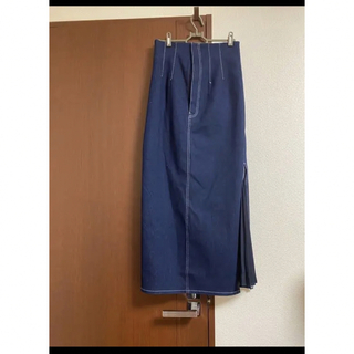 ランダ(RANDA)のスカート 裾プリーツデニムタイトスカート　インディゴ　サイズ1(ロングスカート)
