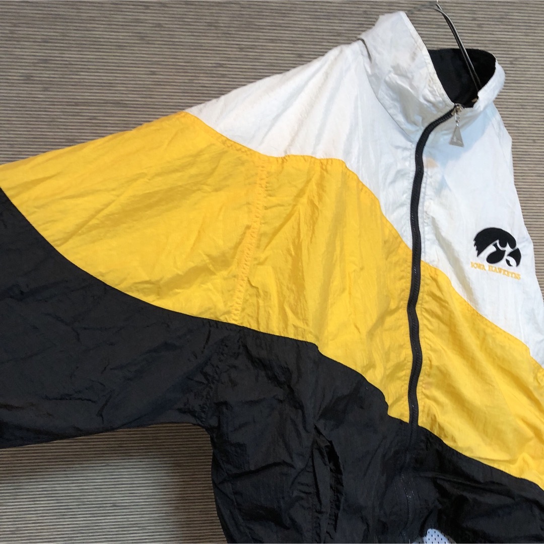 【ナイロンジャンパー】ナイロンジャケット　刺繍　ワンポイント　黄色　黒74