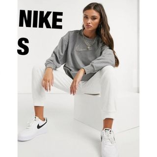 NIKE⭐️ナイキ ⭐️トレーナー⭐️S