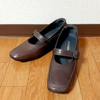 【極美品】pedala ペダラ  コンフォートパンプス チェーンビット 24.5