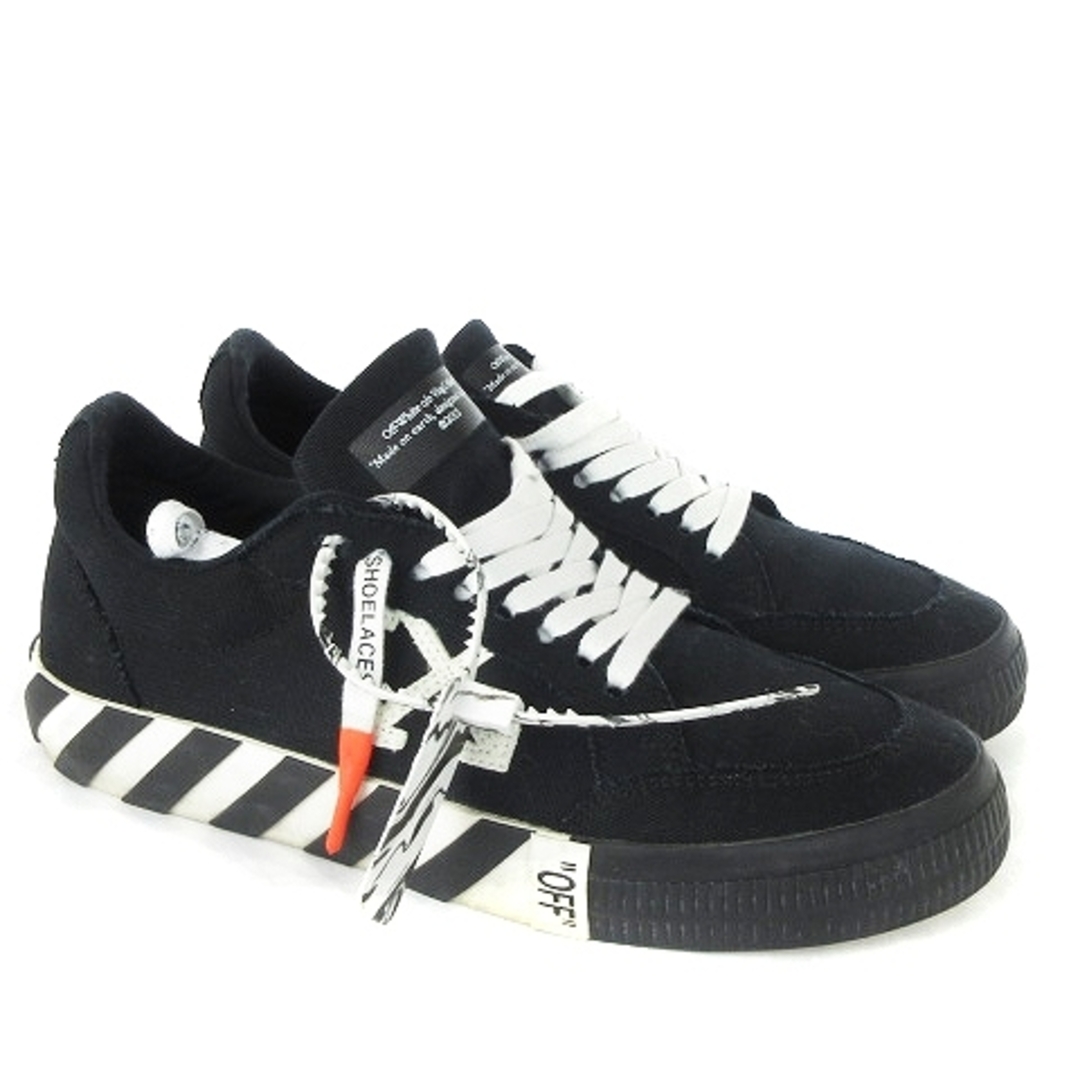 OFF-WHITE(オフホワイト)のオフホワイト VULCANIZED  スニーカー シューズ アローロゴ 黒 41 メンズの靴/シューズ(スニーカー)の商品写真