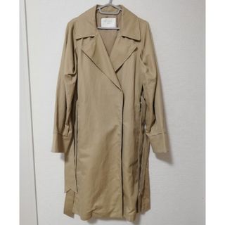 ザラ(ZARA)のZARA コート　ベージュ　M(トレンチコート)