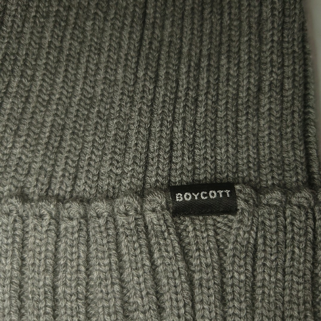 BOYCOTT(ボイコット)の未使用品　BOYCOTT ボイコット　ニット帽 メンズの帽子(ニット帽/ビーニー)の商品写真