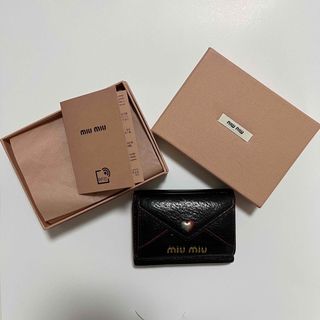 MIU MIU(財布 ・ ブラック/黒色系)のフリマアイテム一覧 MIU MIU(財布 ・ ブラック/黒色系)のフリマアイテム一覧