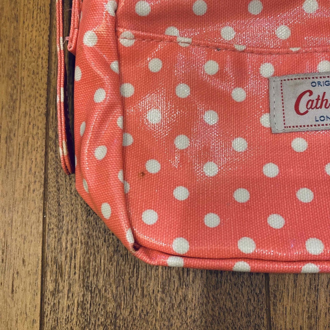 Cath Kidston(キャスキッドソン)の【CathKids】キッズ用 ショルダーバッグ ポーチ 水玉 キャスキッドソン キッズ/ベビー/マタニティのこども用バッグ(ポシェット)の商品写真