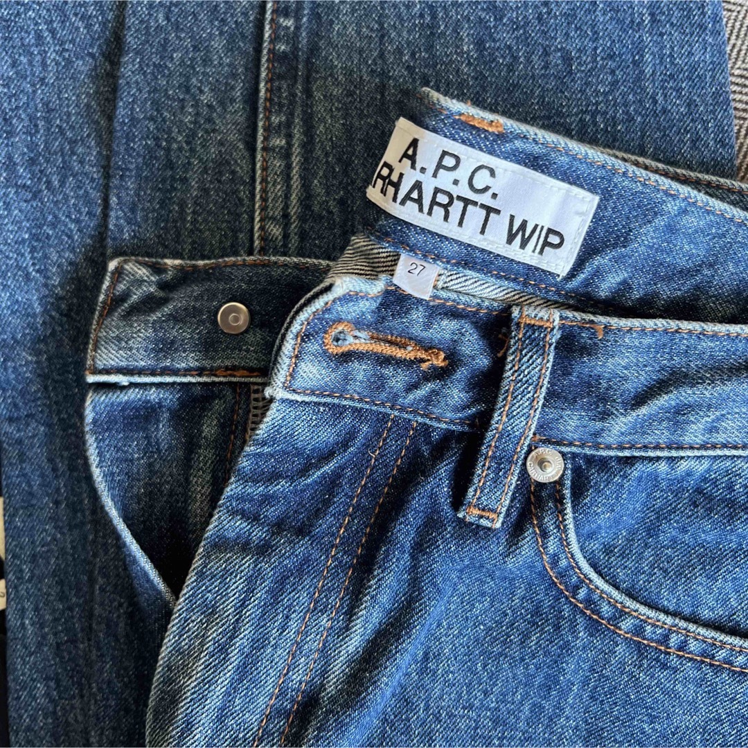 A.P.C(アーペーセー)のAPC×カーハート　ストレートデニム　サイズ27 メンズのパンツ(デニム/ジーンズ)の商品写真