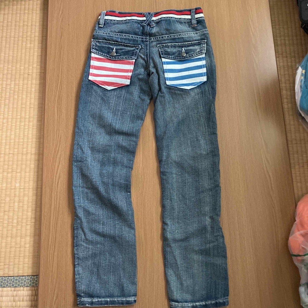 ジーパン　150 新品 キッズ/ベビー/マタニティのキッズ服男の子用(90cm~)(パンツ/スパッツ)の商品写真