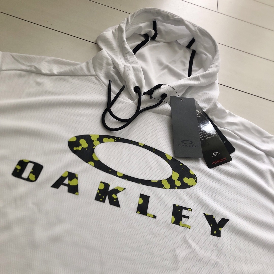 Oakley(オークリー)の☆￥7,150オークリーOAKLEY☆半袖フーデットプルオーバー【XXL】☆ メンズのトップス(パーカー)の商品写真