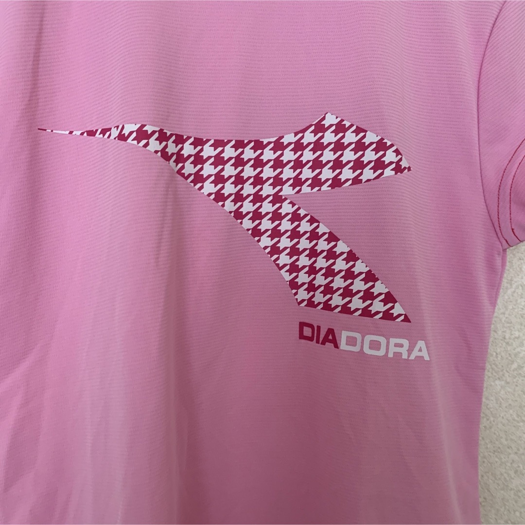 DIADORA(ディアドラ)の★DIADORA★半袖Tシャツ　Mサイズ　送料込み！ レディースのトップス(Tシャツ(半袖/袖なし))の商品写真