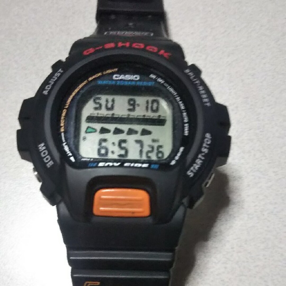 G-SHOCK(ジーショック)の超希少DW6600B 1本ジャンク メンズの時計(腕時計(デジタル))の商品写真