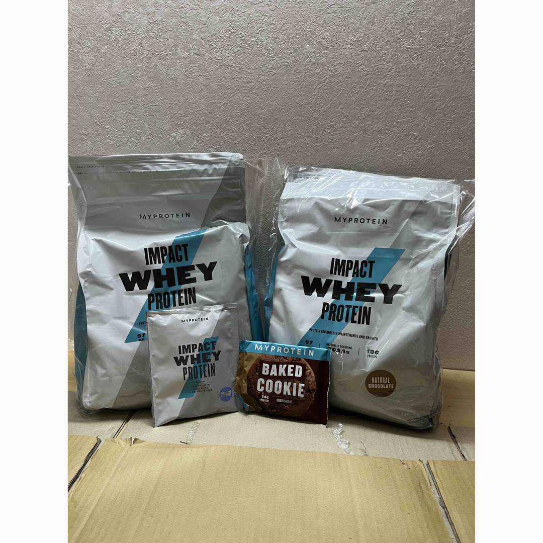 おまけ付きマイプロテインホエイナチュラルチョコレート2.5kg× 2 食品/飲料/酒の健康食品(プロテイン)の商品写真