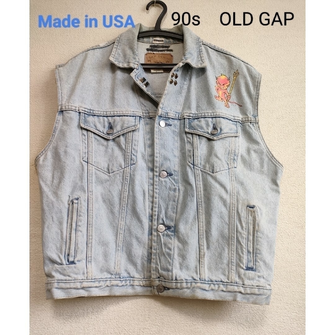 GAP(ギャップ)の90's オールド GAP　超希少！ デニム ベスト　デビル　アメリカ古着 メンズのジャケット/アウター(Gジャン/デニムジャケット)の商品写真