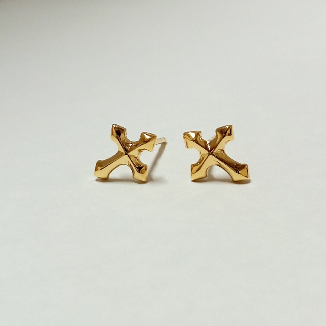 新品☆K18(18金)クロスデザイン ピアスの通販 by ステラ's shop|ラクマ