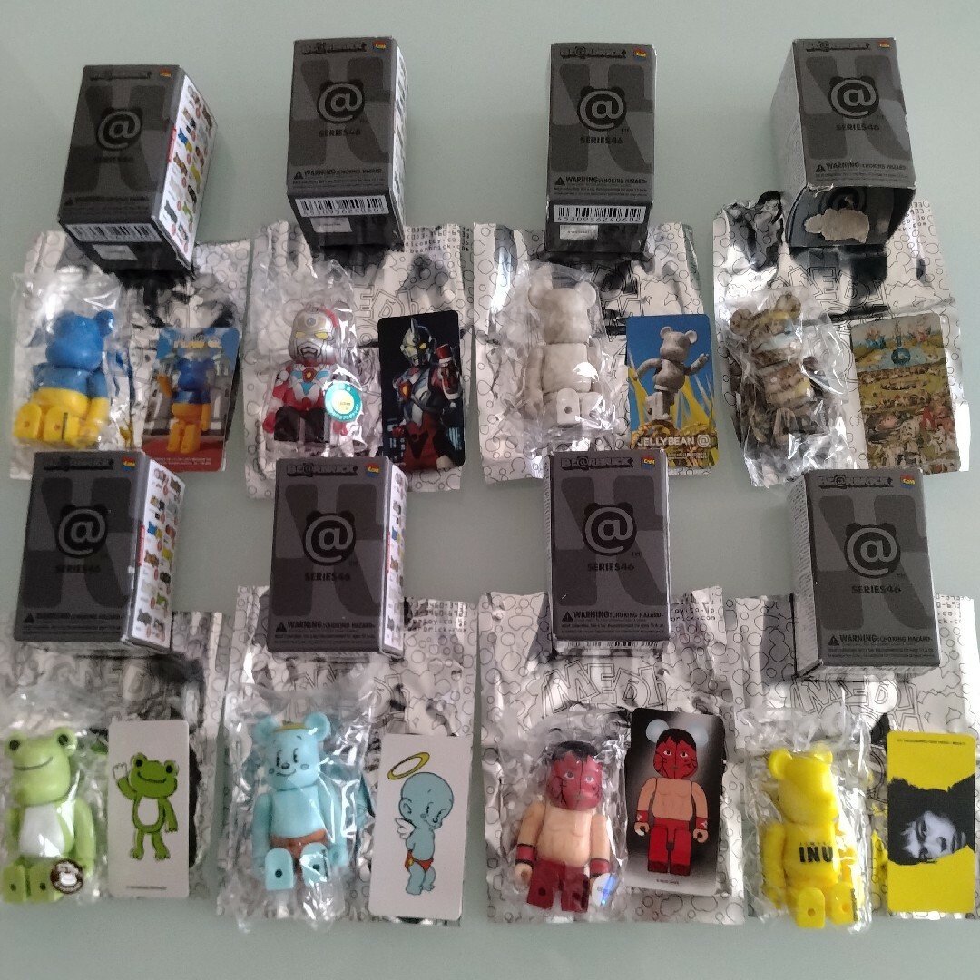 BE@RBRICK(ベアブリック)のBE@RBRICK series46 8個セット　nike atoms エンタメ/ホビーのおもちゃ/ぬいぐるみ(その他)の商品写真