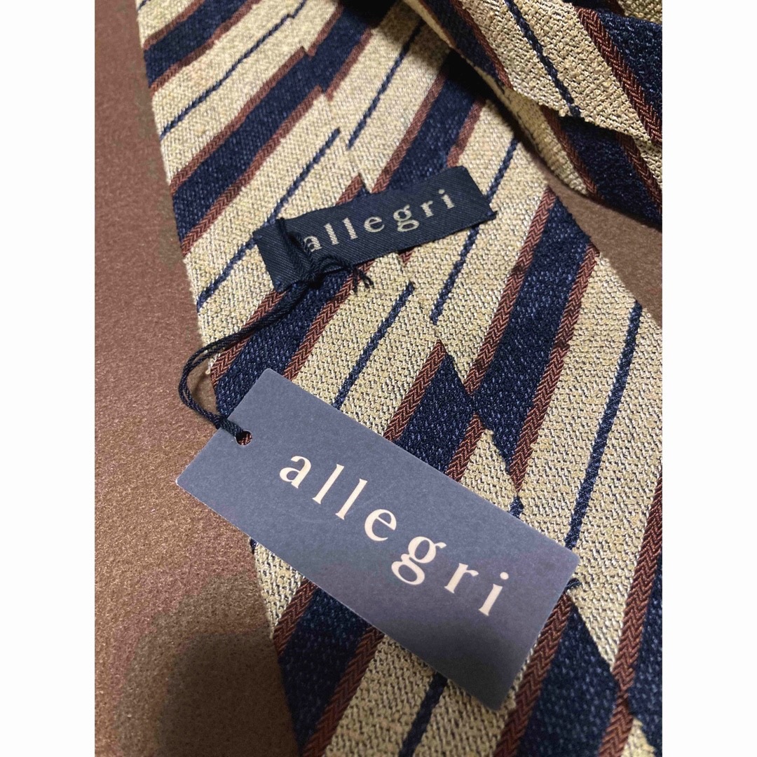 allegri(アレグリ)の【新品】allegri／アレグリ／ストライプタイ／アラ商事／ベージュ／ネイビー メンズのファッション小物(ネクタイ)の商品写真