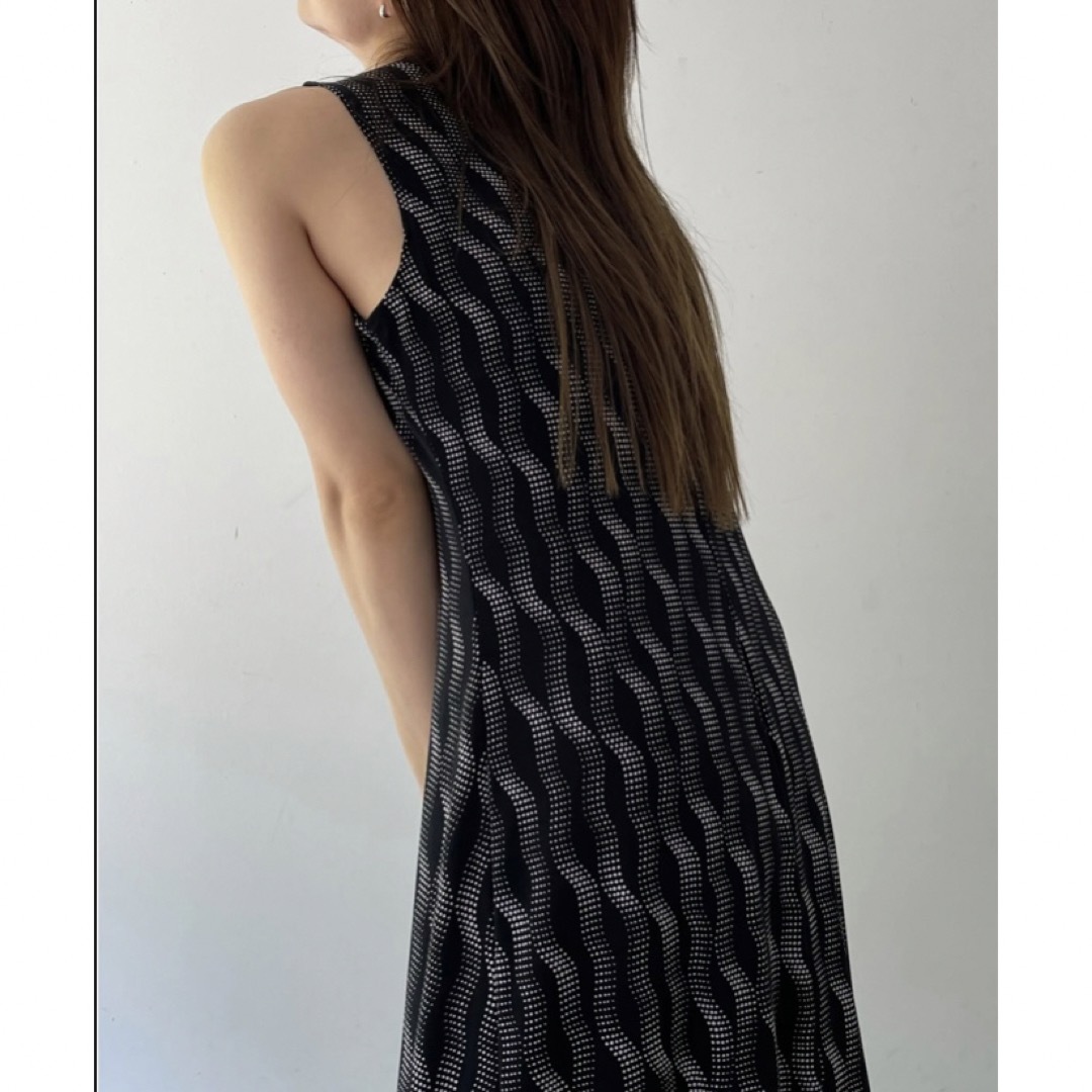 【vintage】90's wave pattern sleeve dress レディースのワンピース(ロングワンピース/マキシワンピース)の商品写真