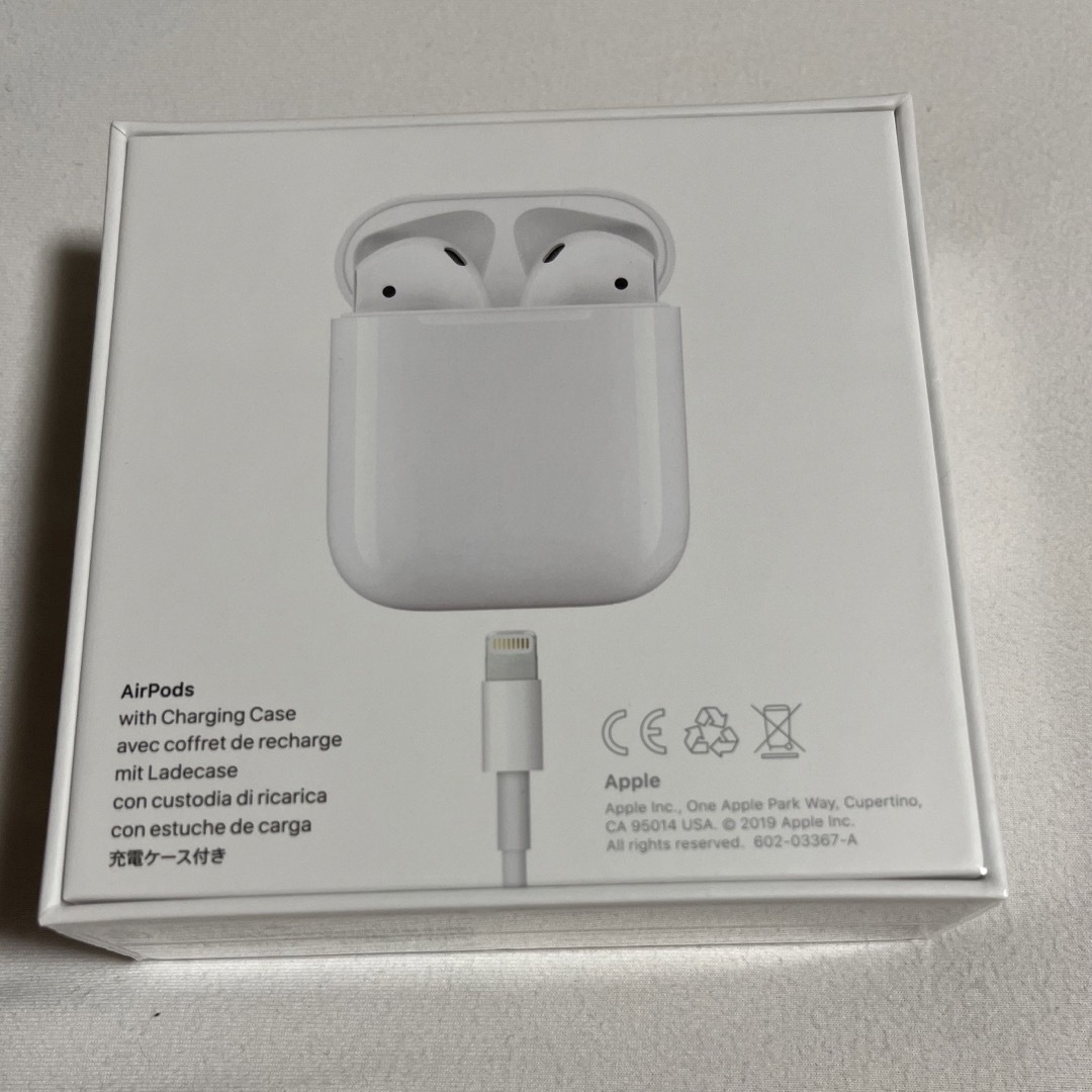 無ワイヤレス機能APPLE AirPods with Charging Case MV7N2J/