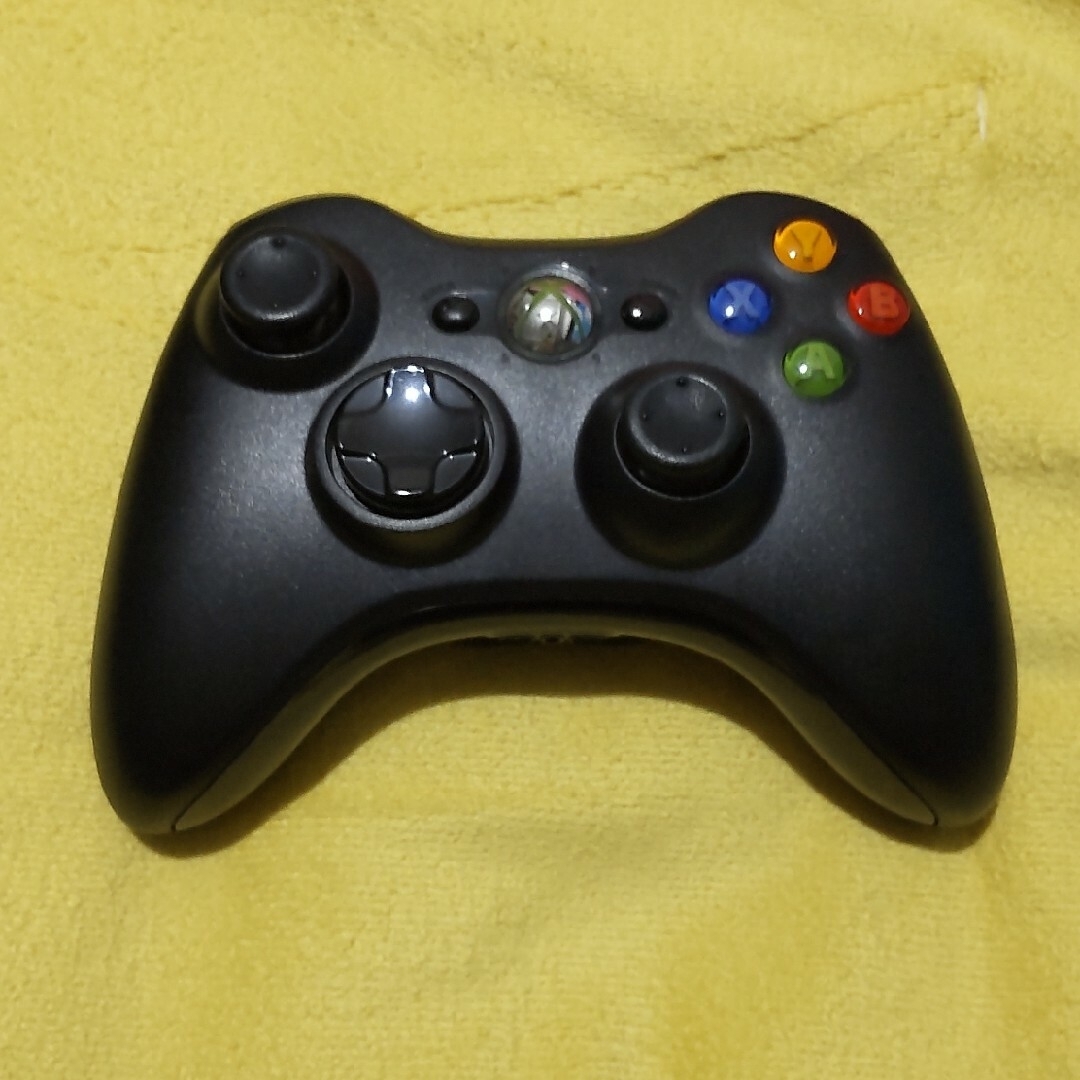ジャンク品　Microsoft XBOX 360 コントローラー エンタメ/ホビーのゲームソフト/ゲーム機本体(その他)の商品写真