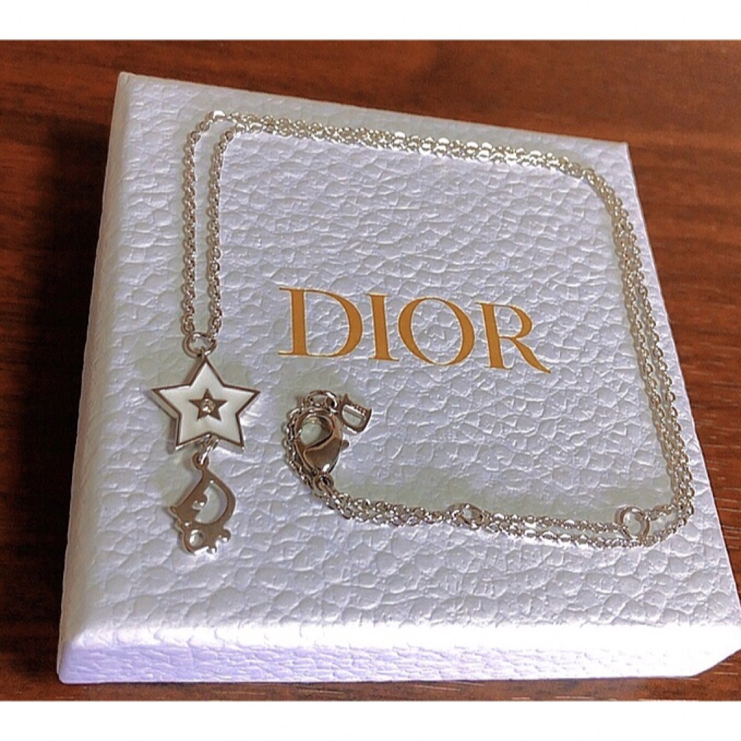 Christian Dior 星 白 希少 シルバー ロゴ ネックレス
