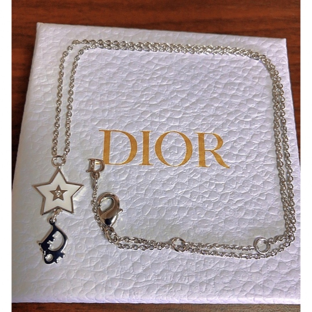 Christian Dior 星 白 希少 シルバー ロゴ ネックレス | フリマアプリ ラクマ