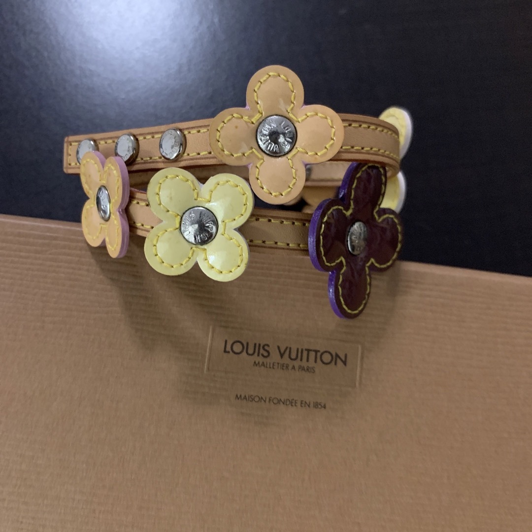 レディースルイヴィトン  Louis Vuitton フラワー　チョーカー ブレスレット