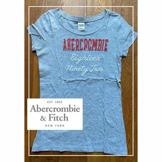 アバクロンビーアンドフィッチ(Abercrombie&Fitch)のアバクロ　Abercrombie&Fitch レディース　Tシャツ(Tシャツ/カットソー(半袖/袖なし))