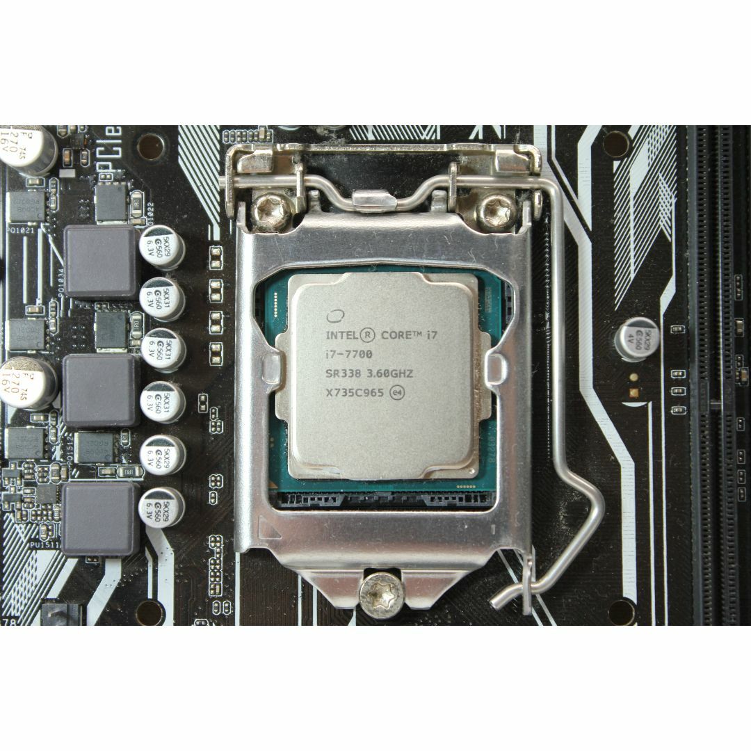 i7-7700