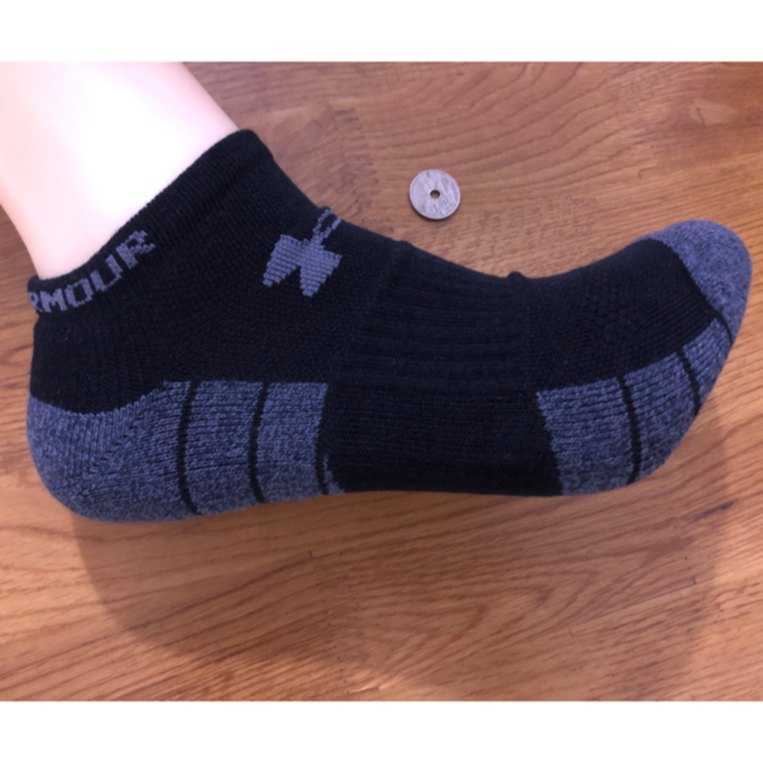 UNDER ARMOUR(アンダーアーマー)の新品アンダーアーマーUNDER ARMOUR メンズソックス4足セット701 メンズのレッグウェア(ソックス)の商品写真