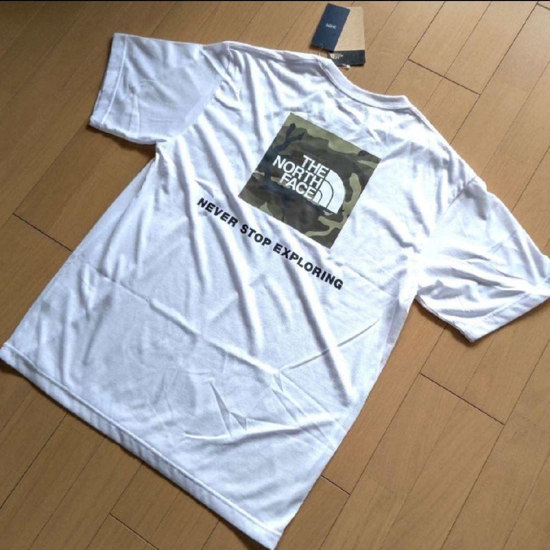 THE NORTH FACE(ザノースフェイス)の新品!ノースフェイス    カモフラージュティー(ホワイトM) メンズのトップス(Tシャツ/カットソー(七分/長袖))の商品写真