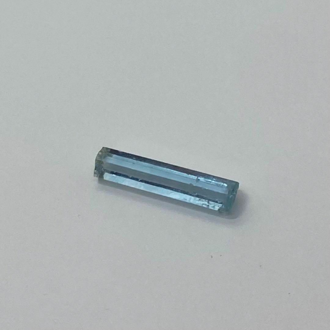 原石アクアマリン柱ベトナム産2.7cm希少天然石
