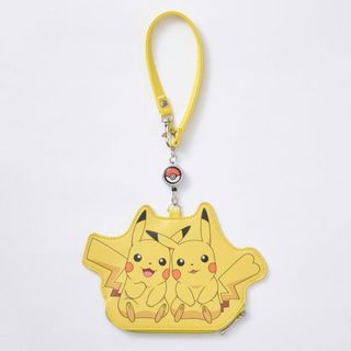 ポケモン(ポケモン)の新品◡̈⃝♡ポケットモンスター　パスケース　ピカチュウ (名刺入れ/定期入れ)