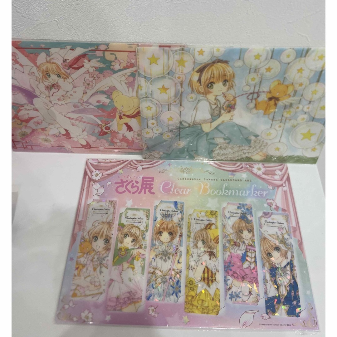 カードキャプターさくら さくら展 クリア しおり CLAMP 原画 木之本さくら エンタメ/ホビーのおもちゃ/ぬいぐるみ(キャラクターグッズ)の商品写真