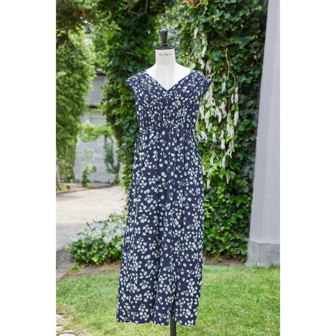 Her lip to - herlipto Paris Daisy Long Dress Sサイズの通販 by Yk ...